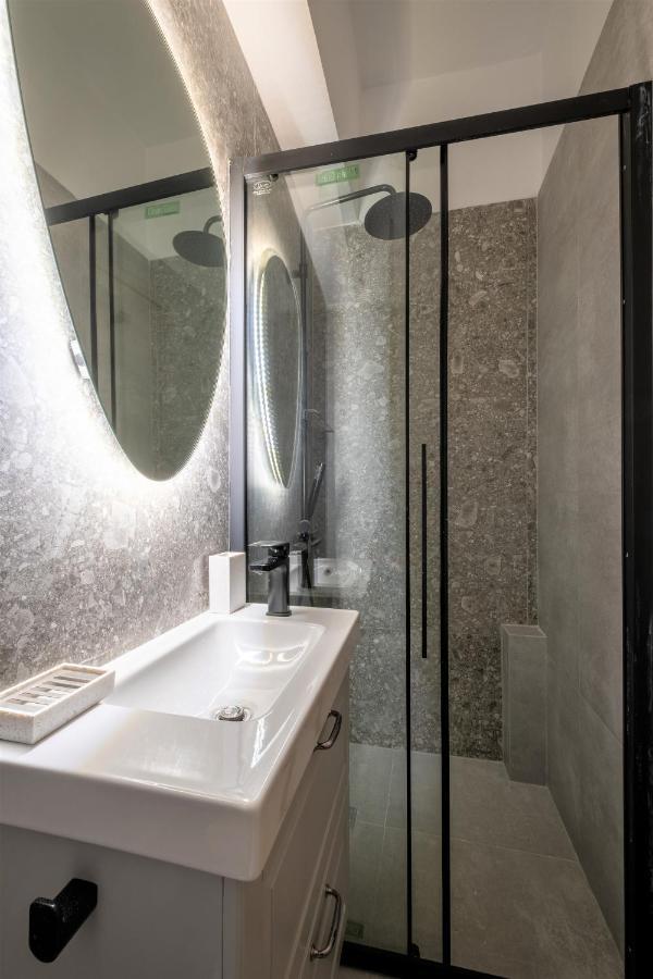 Luxury Penthouse In Prime Central Athens Thissio By Ghh מראה חיצוני תמונה